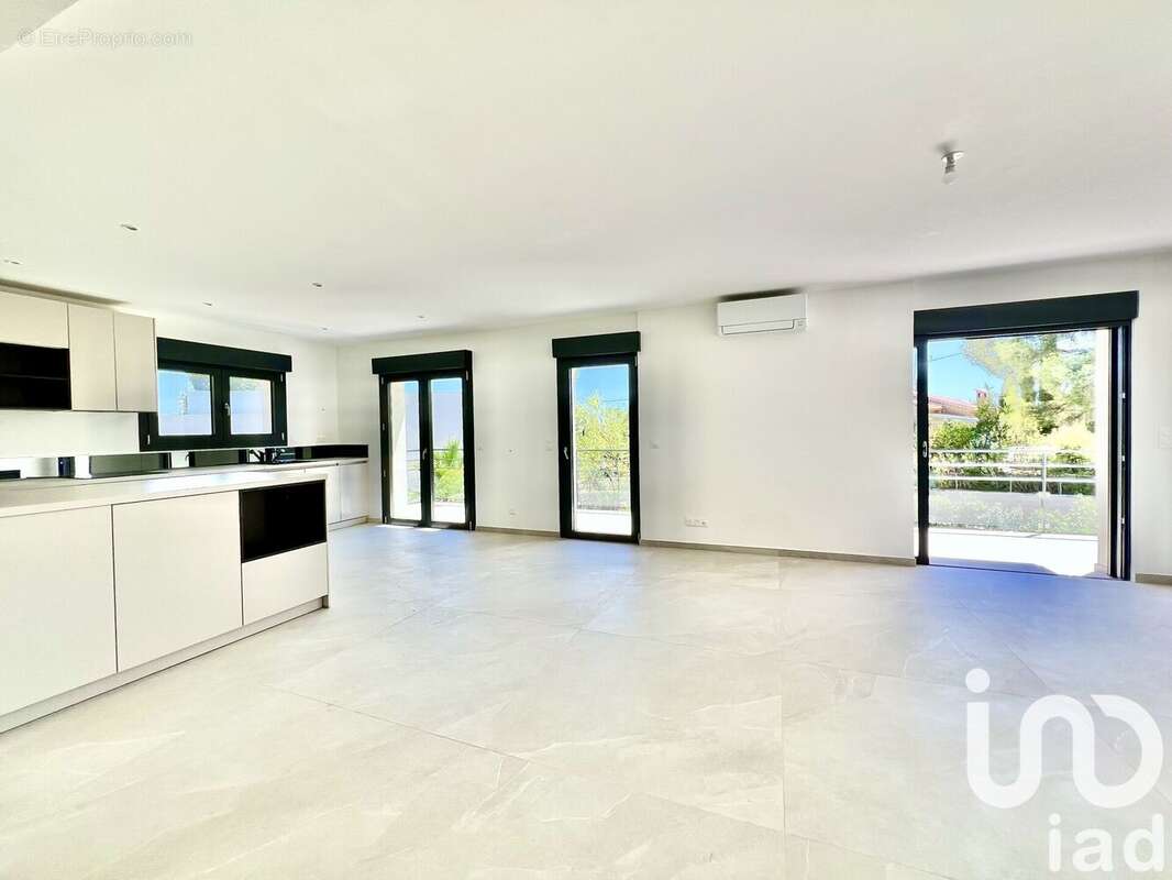 Photo 3 - Maison à SAINT-RAPHAEL