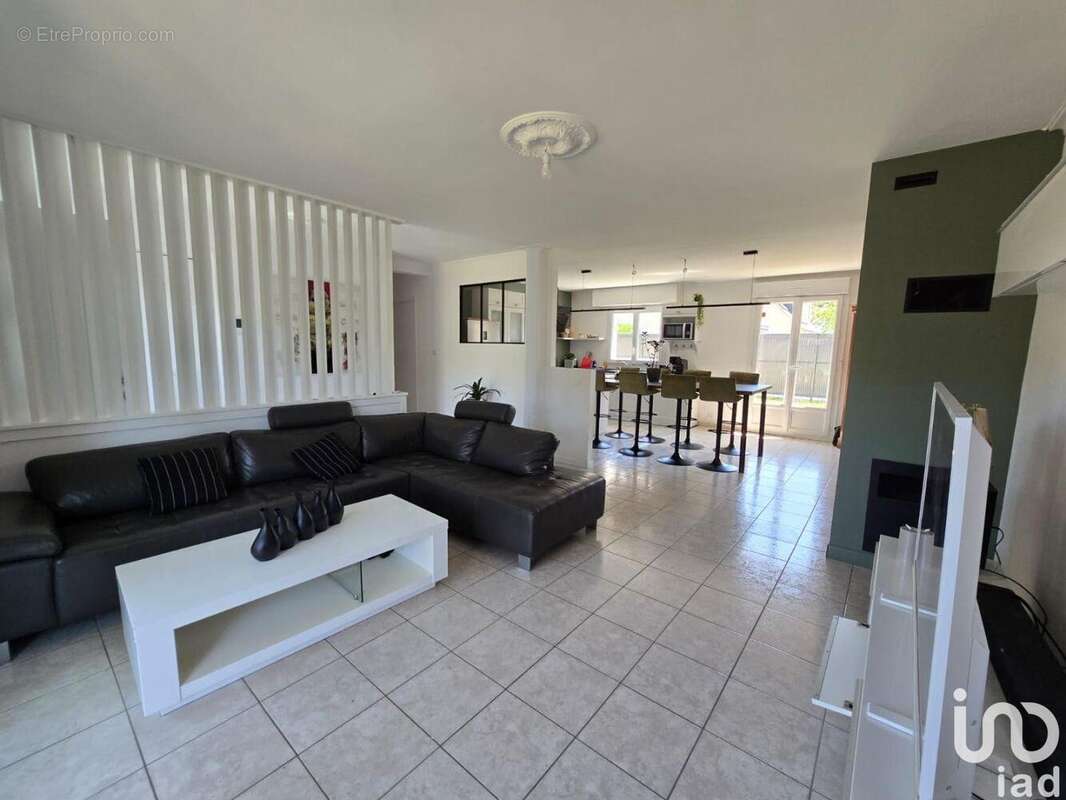 Photo 6 - Maison à AVRILLE