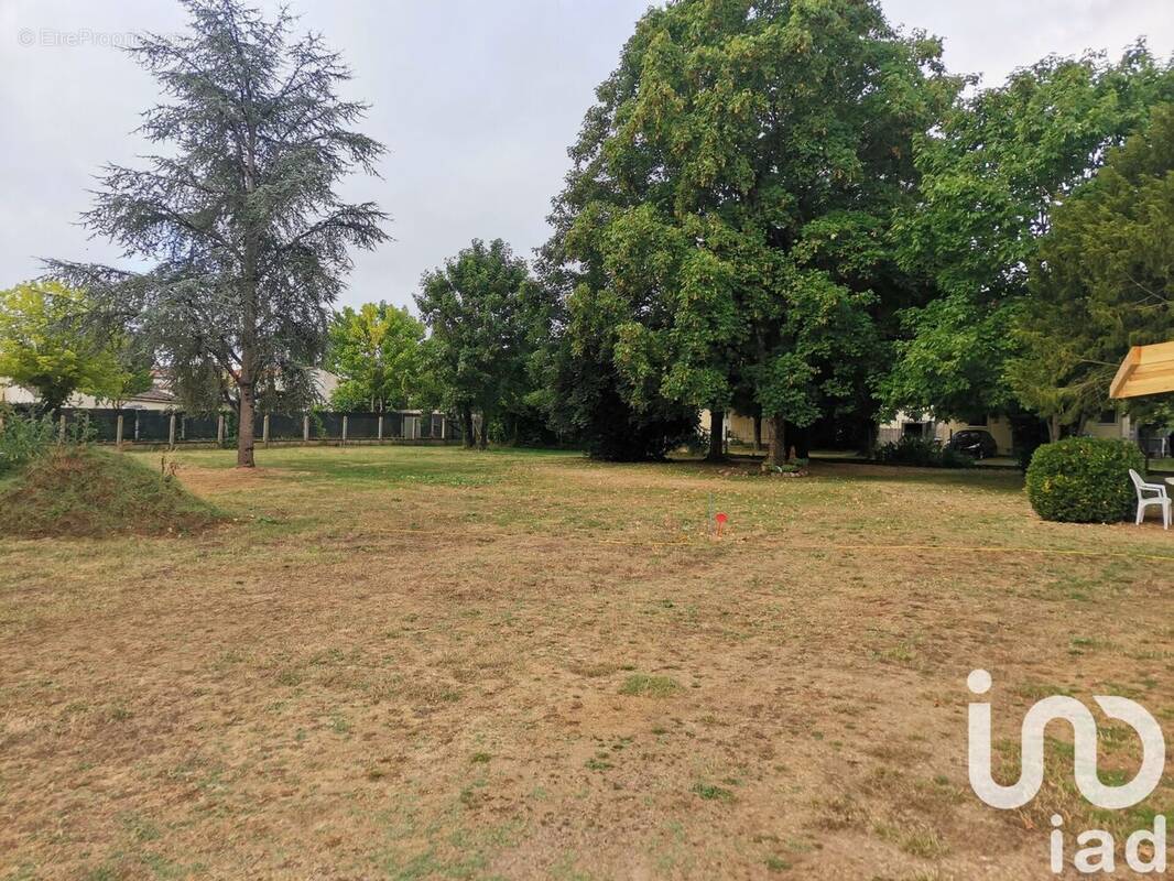 Photo 1 - Terrain à PISANY