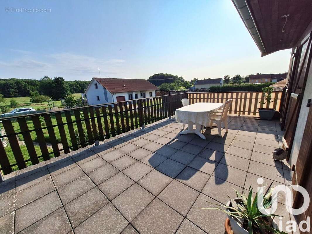 Photo 2 - Maison à HADIGNY-LES-VERRIERES