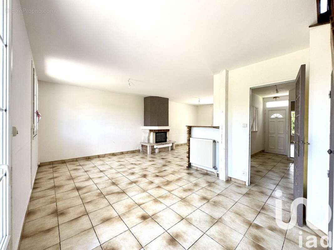 Photo 5 - Maison à LA CHAPELLE-GAUTHIER