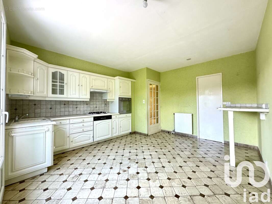 Photo 8 - Maison à LA CHAPELLE-GAUTHIER