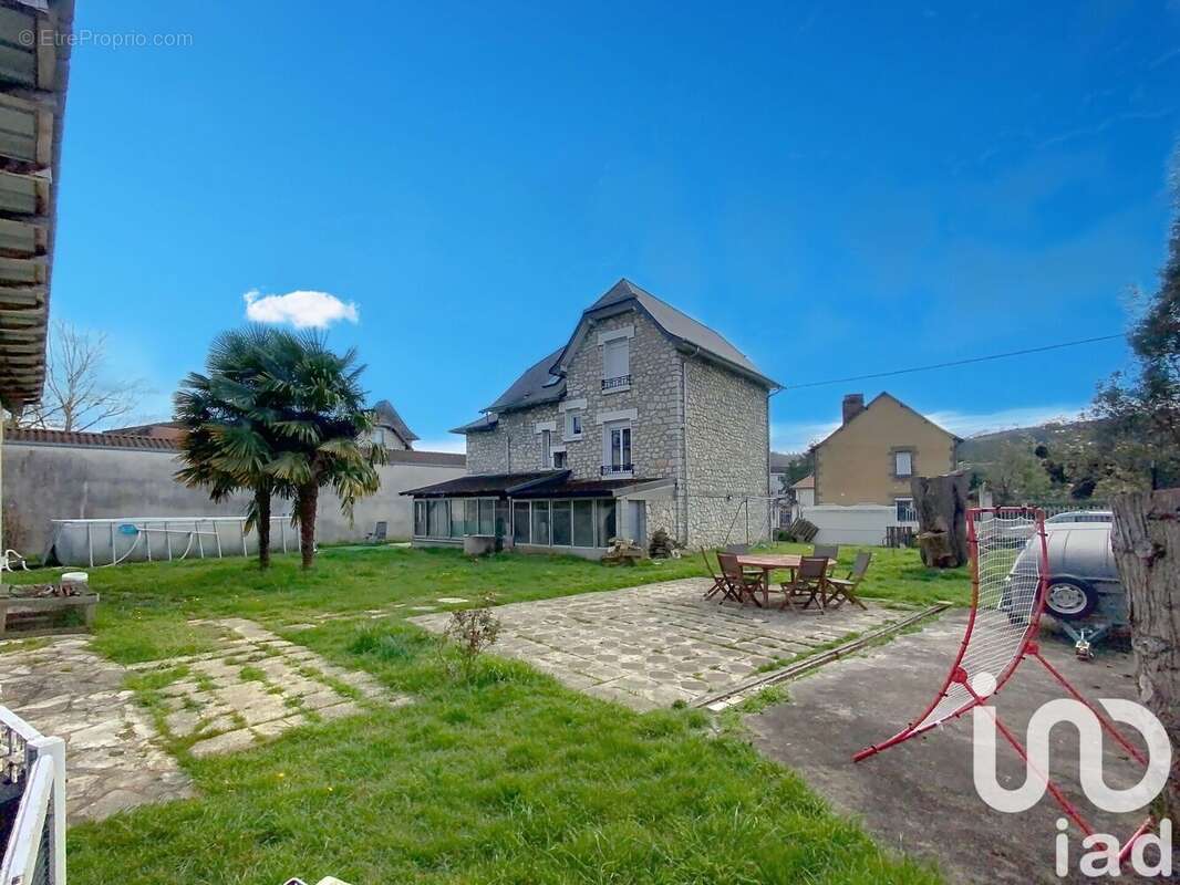 Photo 2 - Maison à TERRASSON-LAVILLEDIEU