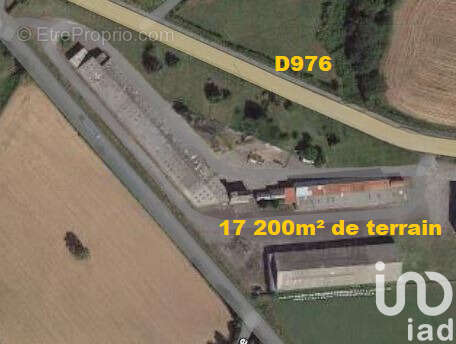 Photo 2 - Parking à LE TEILLEUL