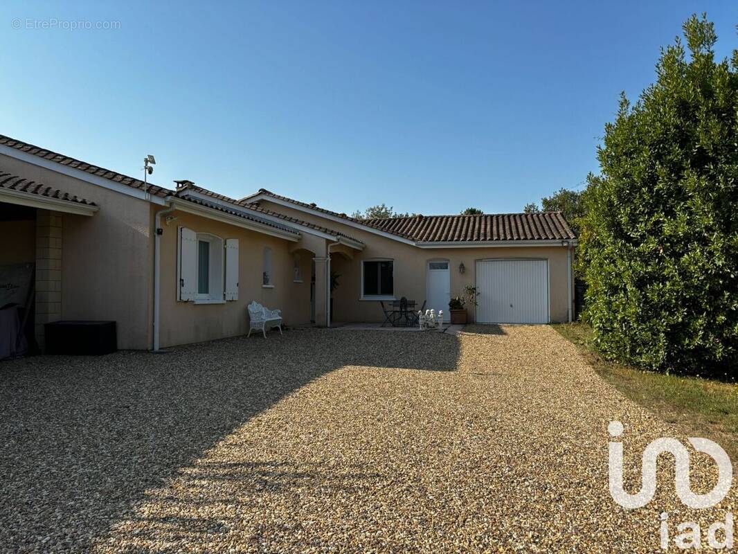 Photo 1 - Maison à MONTPON-MENESTEROL