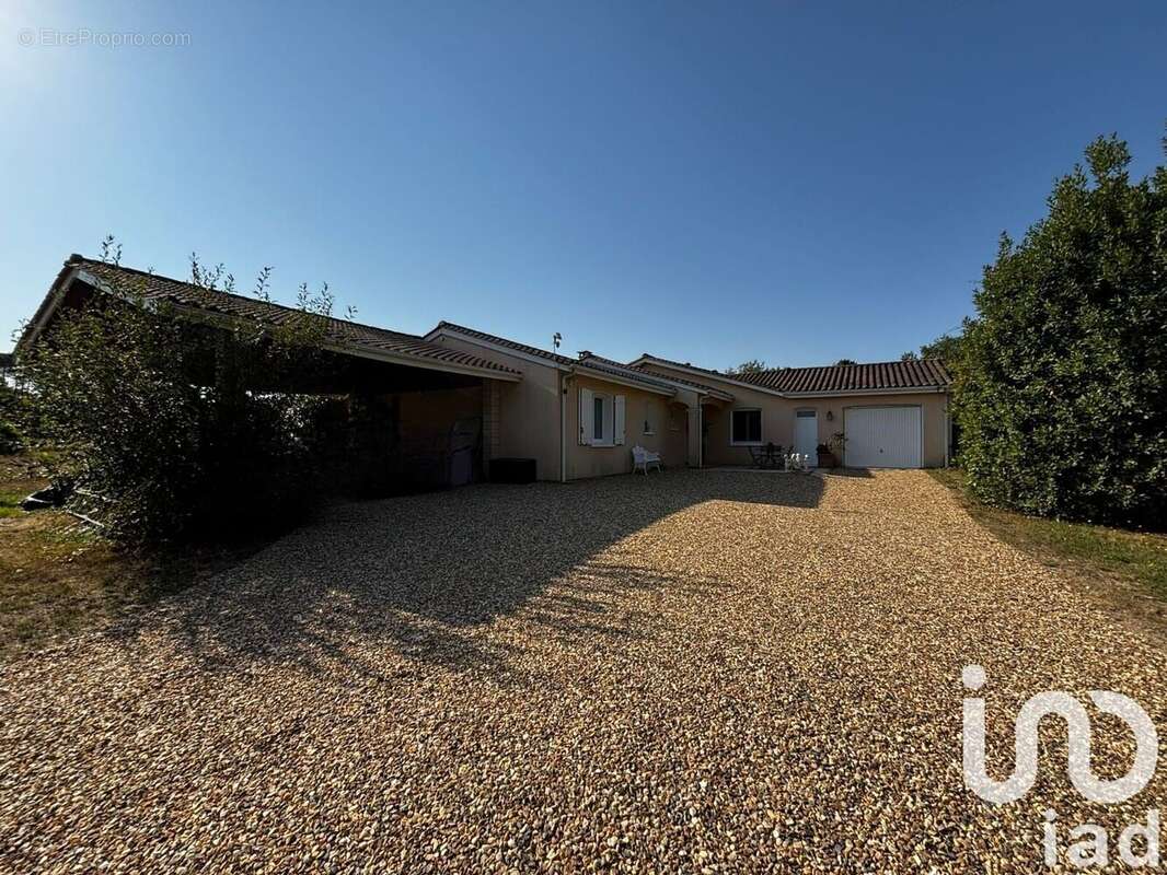 Photo 2 - Maison à MONTPON-MENESTEROL