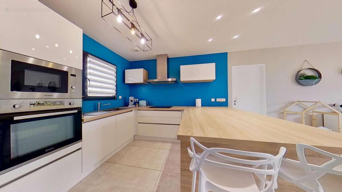 Photo 2 - Maison à CALVISSON