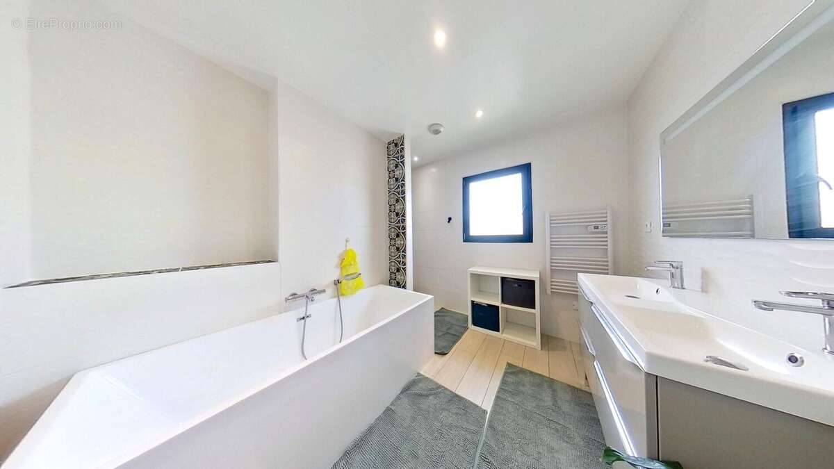 Photo 8 - Maison à CALVISSON