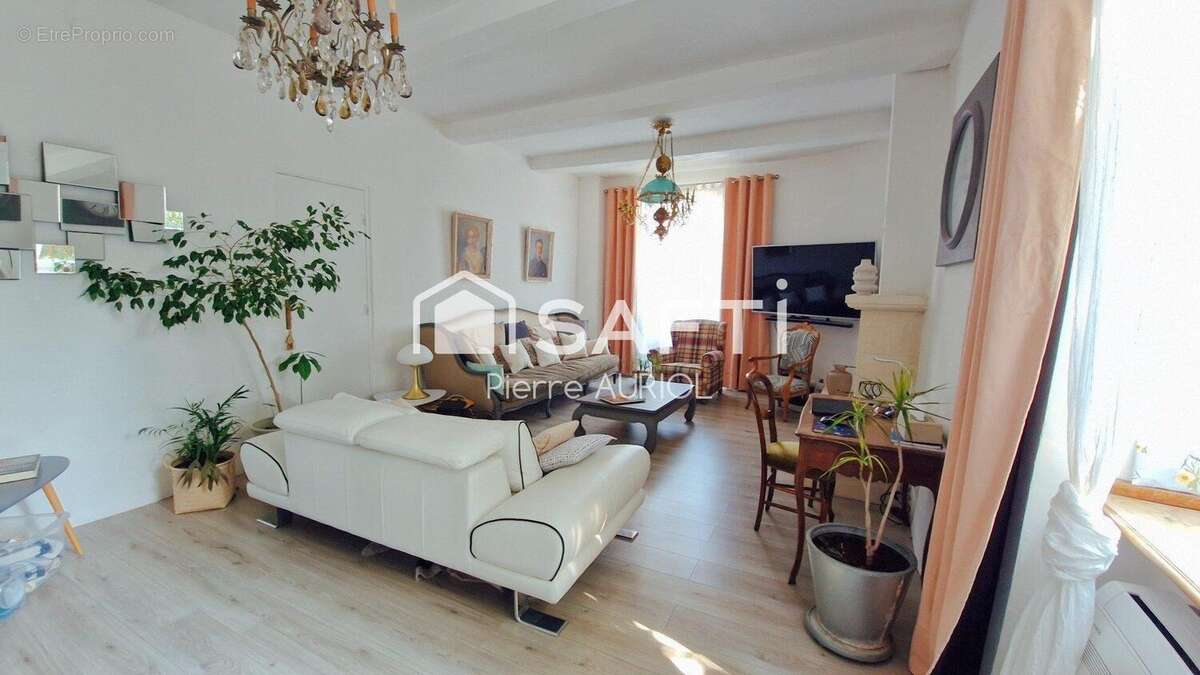 Photo 2 - Maison à LA BASTIDE-DES-JOURDANS