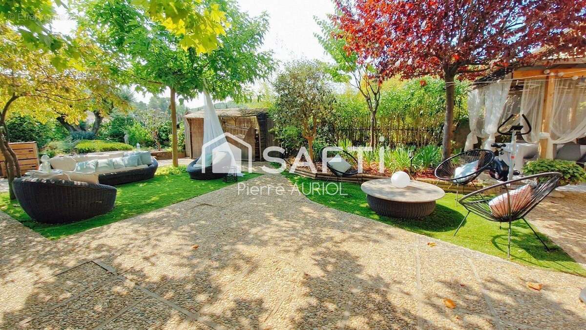 Photo 3 - Maison à LA BASTIDE-DES-JOURDANS