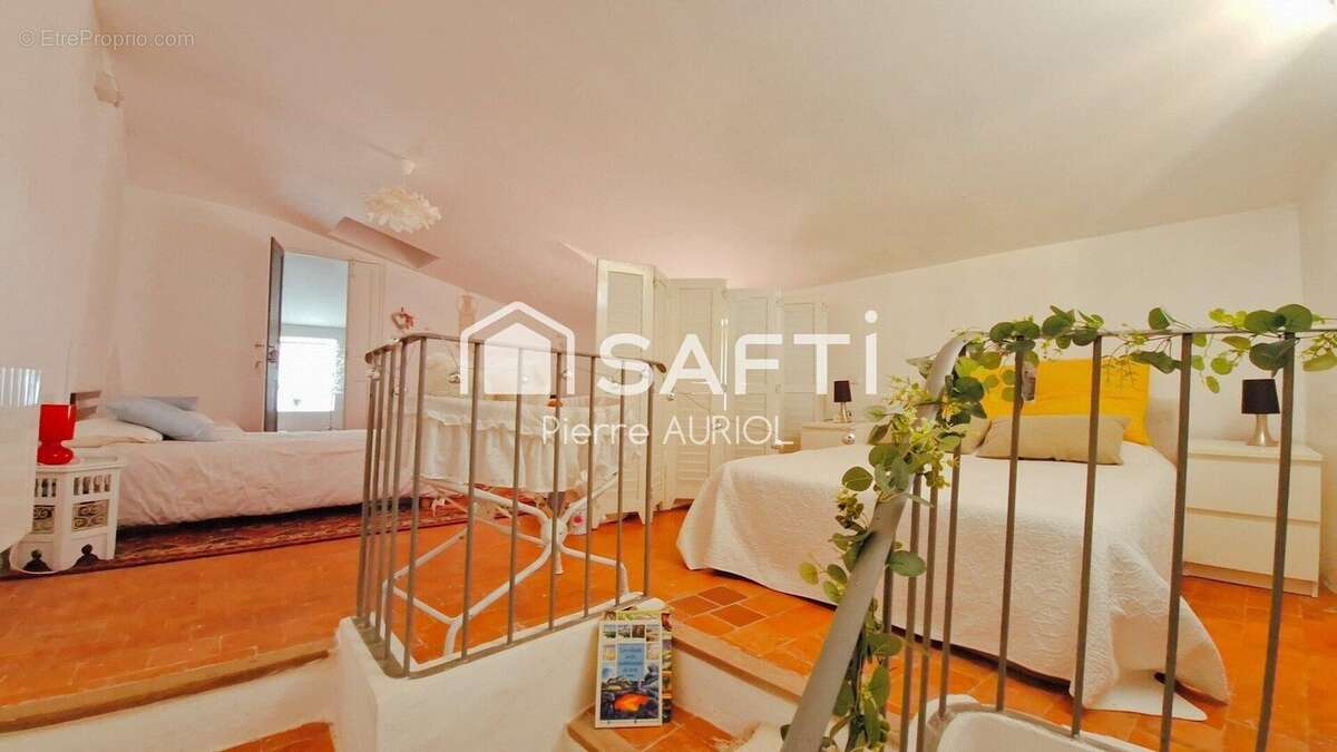 Photo 6 - Maison à LA BASTIDE-DES-JOURDANS