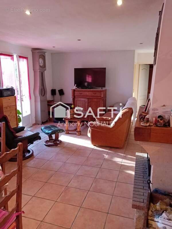 Photo 7 - Maison à LIGNIERES-SONNEVILLE