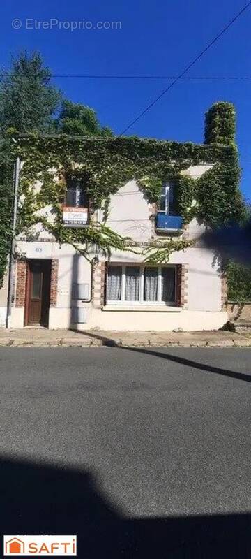 Photo 1 - Maison à PONT-SUR-YONNE