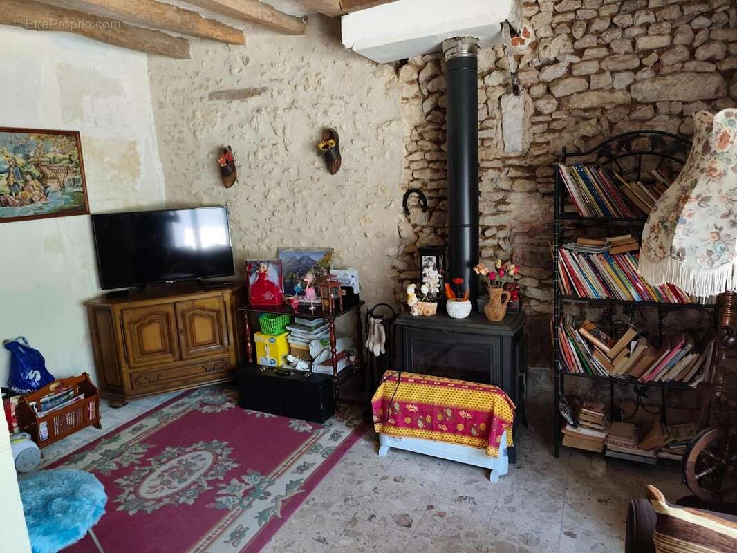 Photo 8 - Maison à SAINT-JULIEN-DE-CHEDON