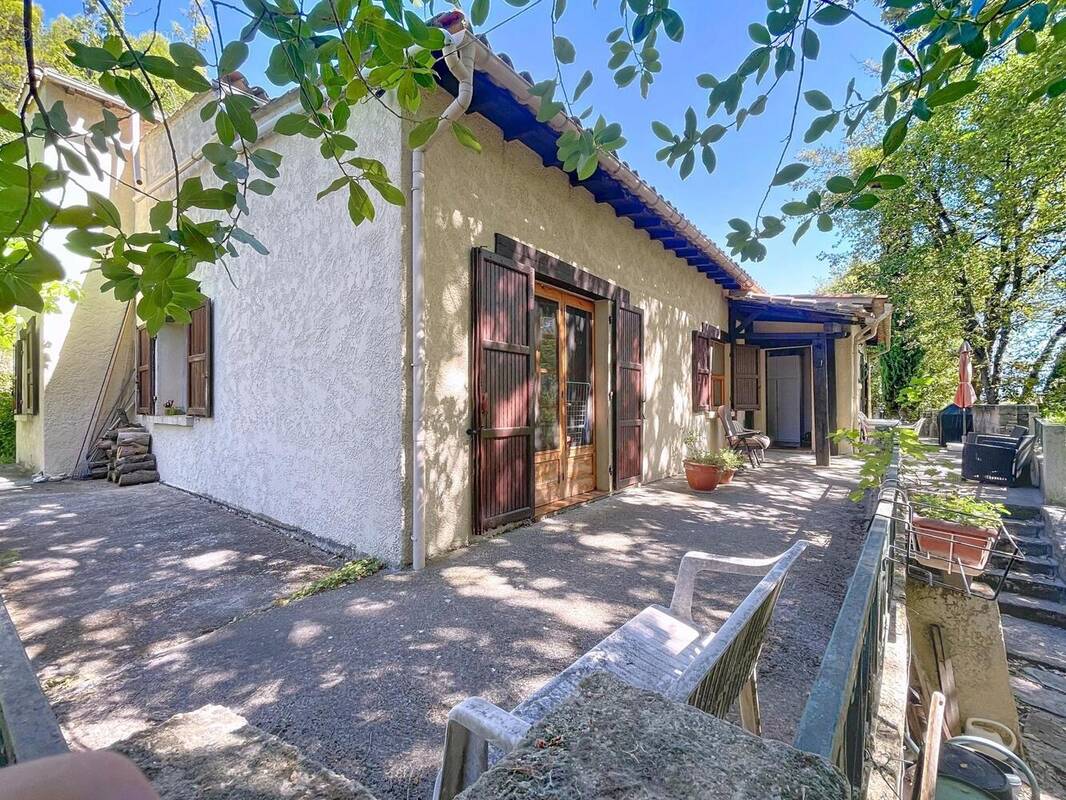 Photo 1 - Maison à LA ROQUE-D&#039;ANTHERON