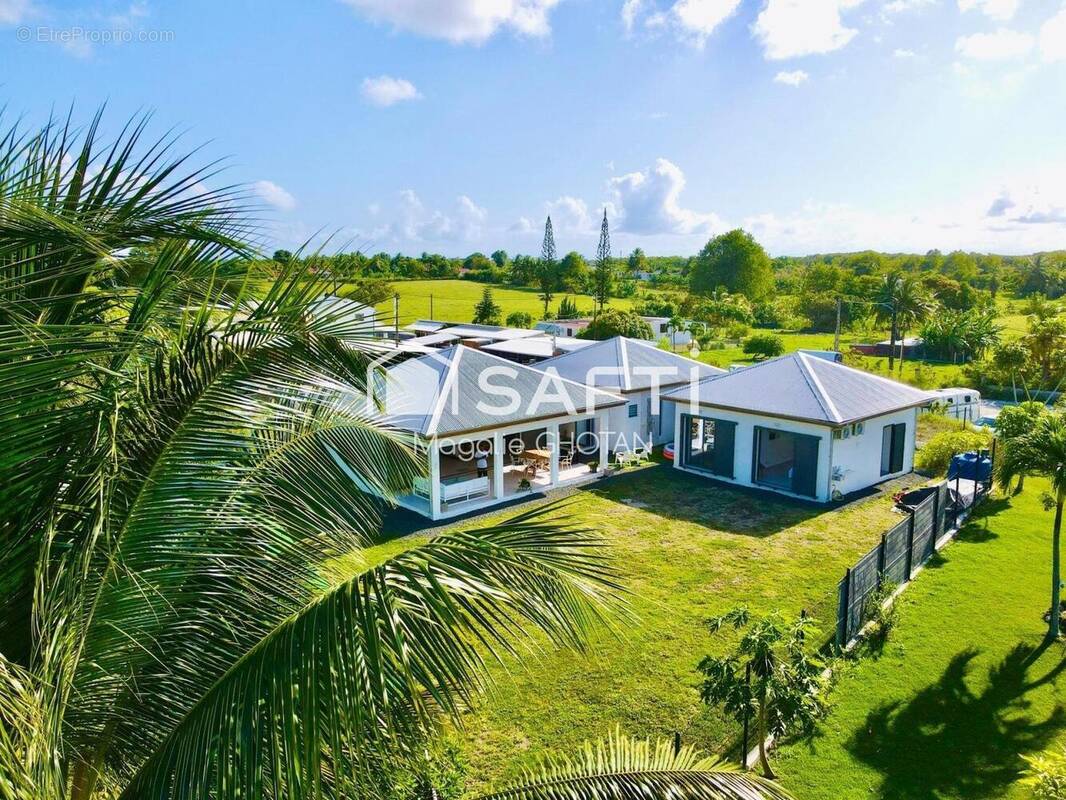 Photo 1 - Maison à LE MOULE