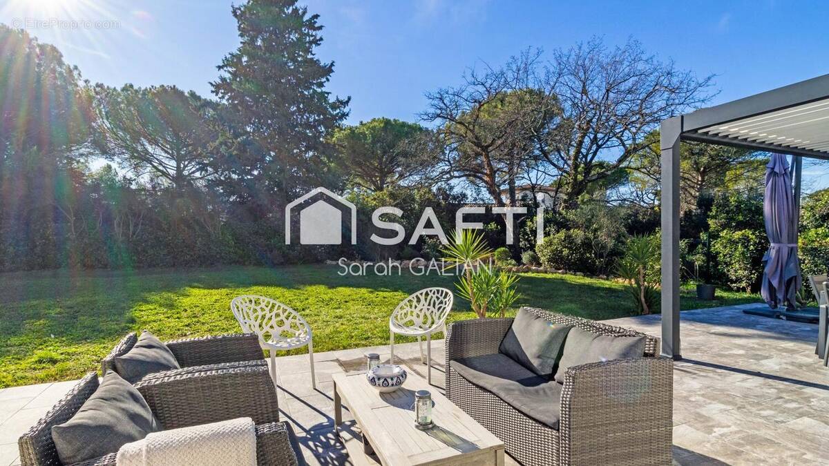 Photo 1 - Maison à BAGNOLS-EN-FORET