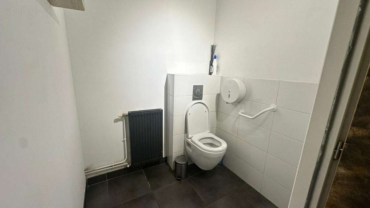 Photo 7 - Commerce à NANTES