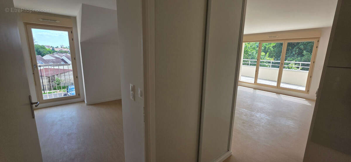 Appartement à FONTENAY-TRESIGNY