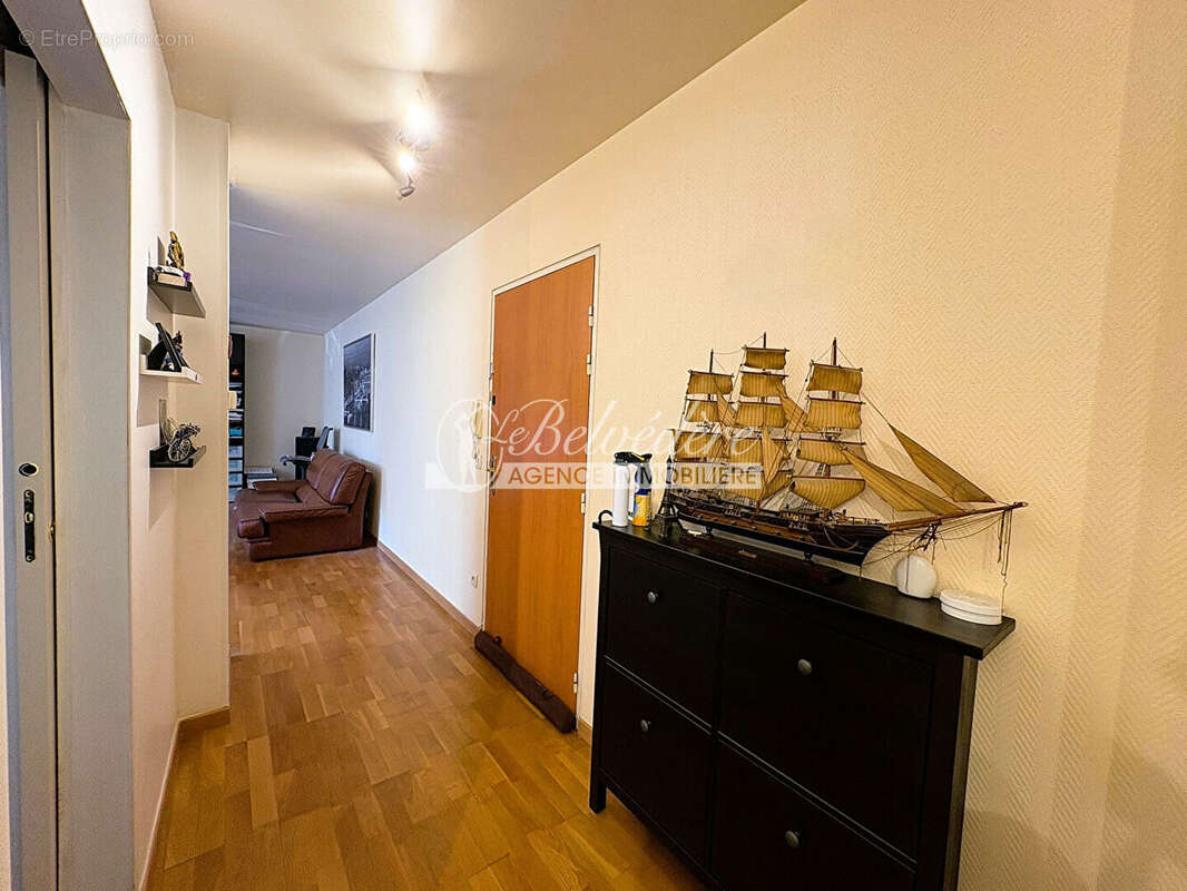 Appartement à LE PLESSIS-BOUCHARD