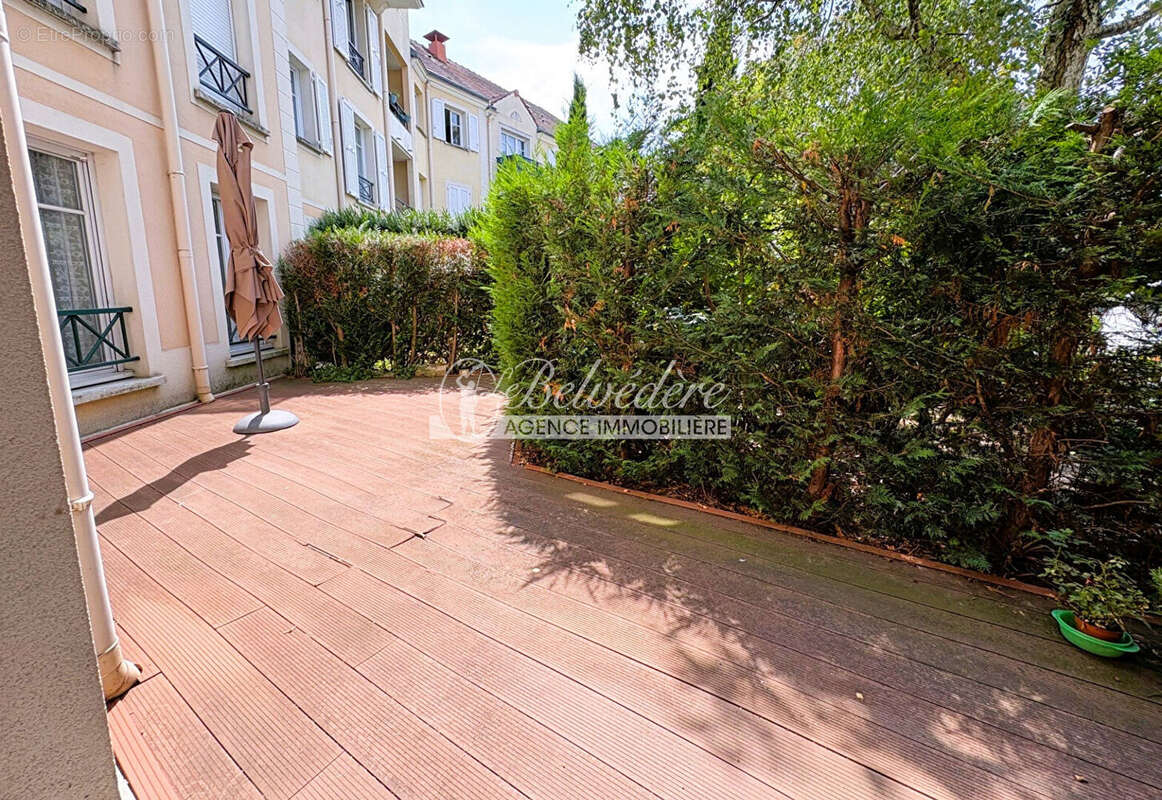 Appartement à LE PLESSIS-BOUCHARD