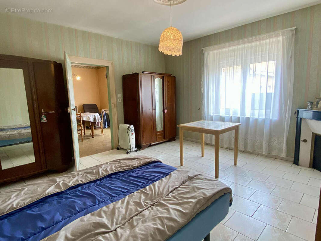 Maison à LA CHAPELLE-SAINT-REMY