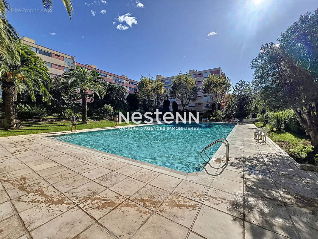 Appartement à VALLAURIS