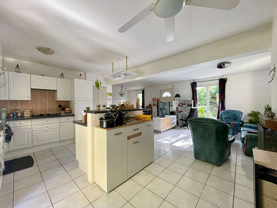 Maison à SAINT-LYPHARD