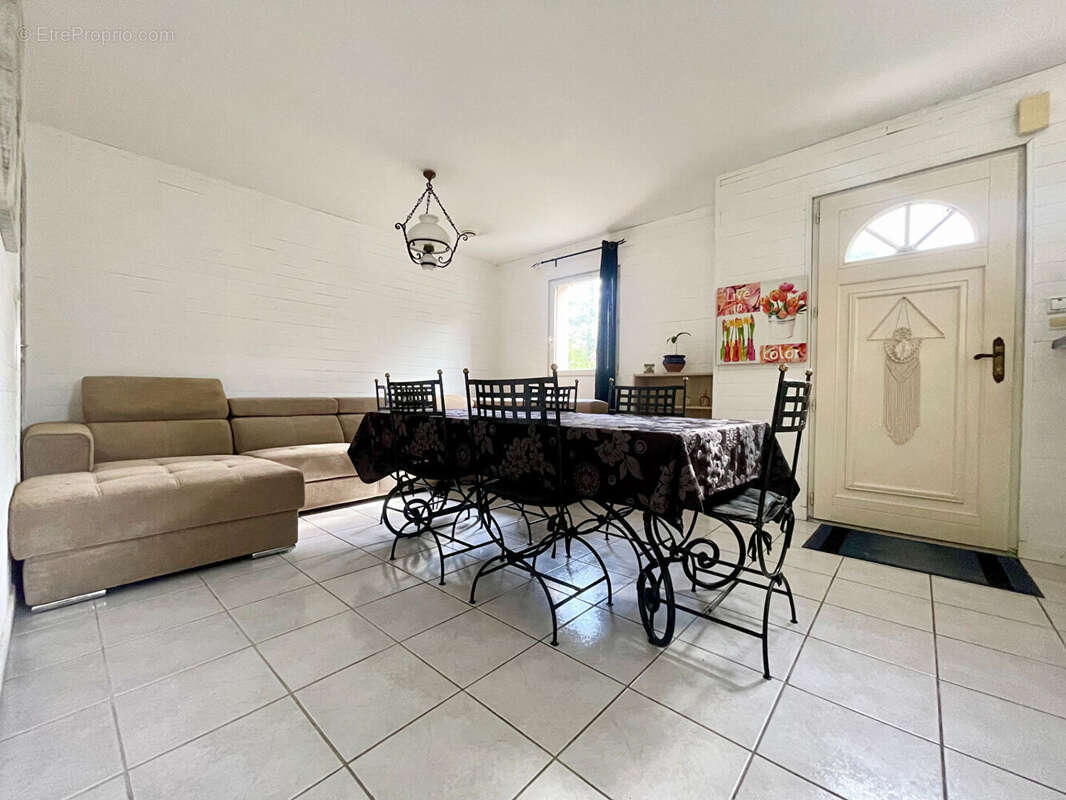 Maison à SAINT-LYPHARD