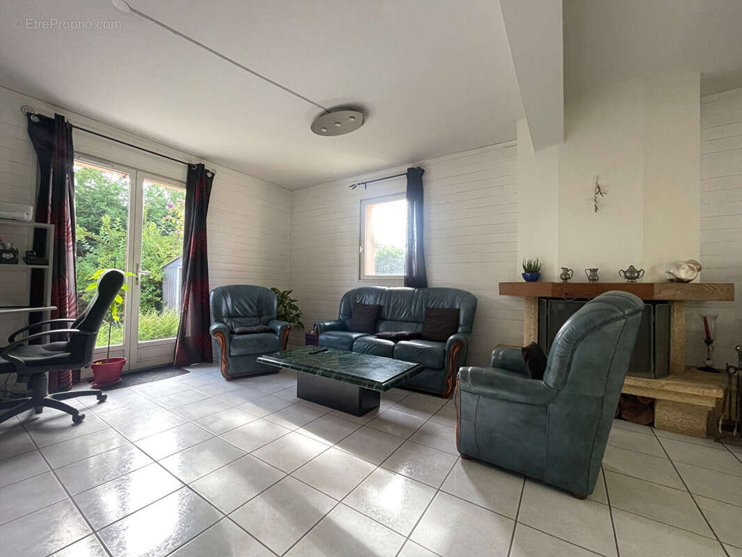 Maison à SAINT-LYPHARD