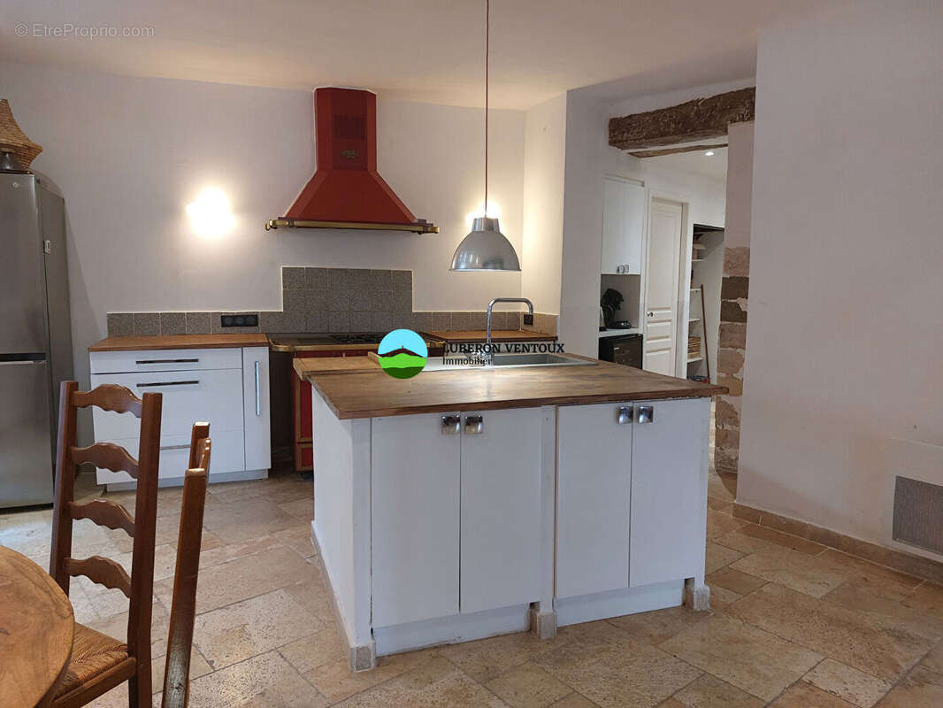 Maison à VILLES-SUR-AUZON