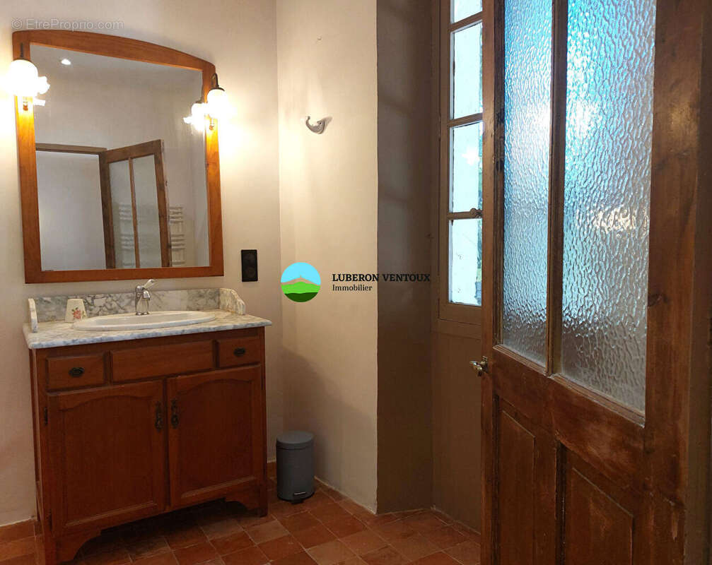 Maison à VILLES-SUR-AUZON