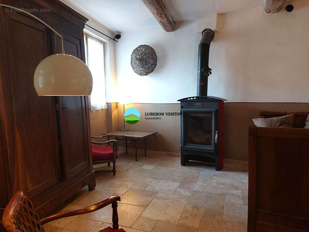 Maison à VILLES-SUR-AUZON