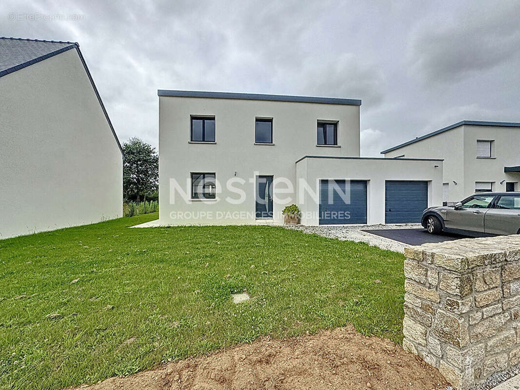 Maison à SAINT-RENAN