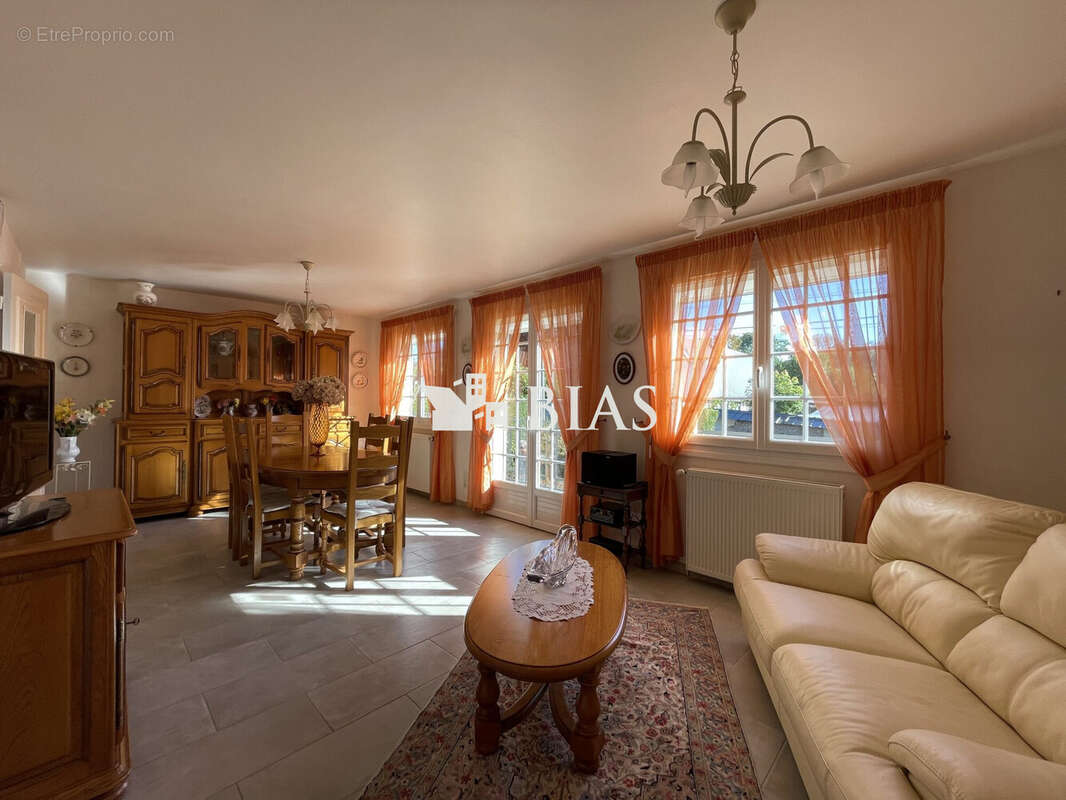 Maison à BEAUMONT-LE-ROGER