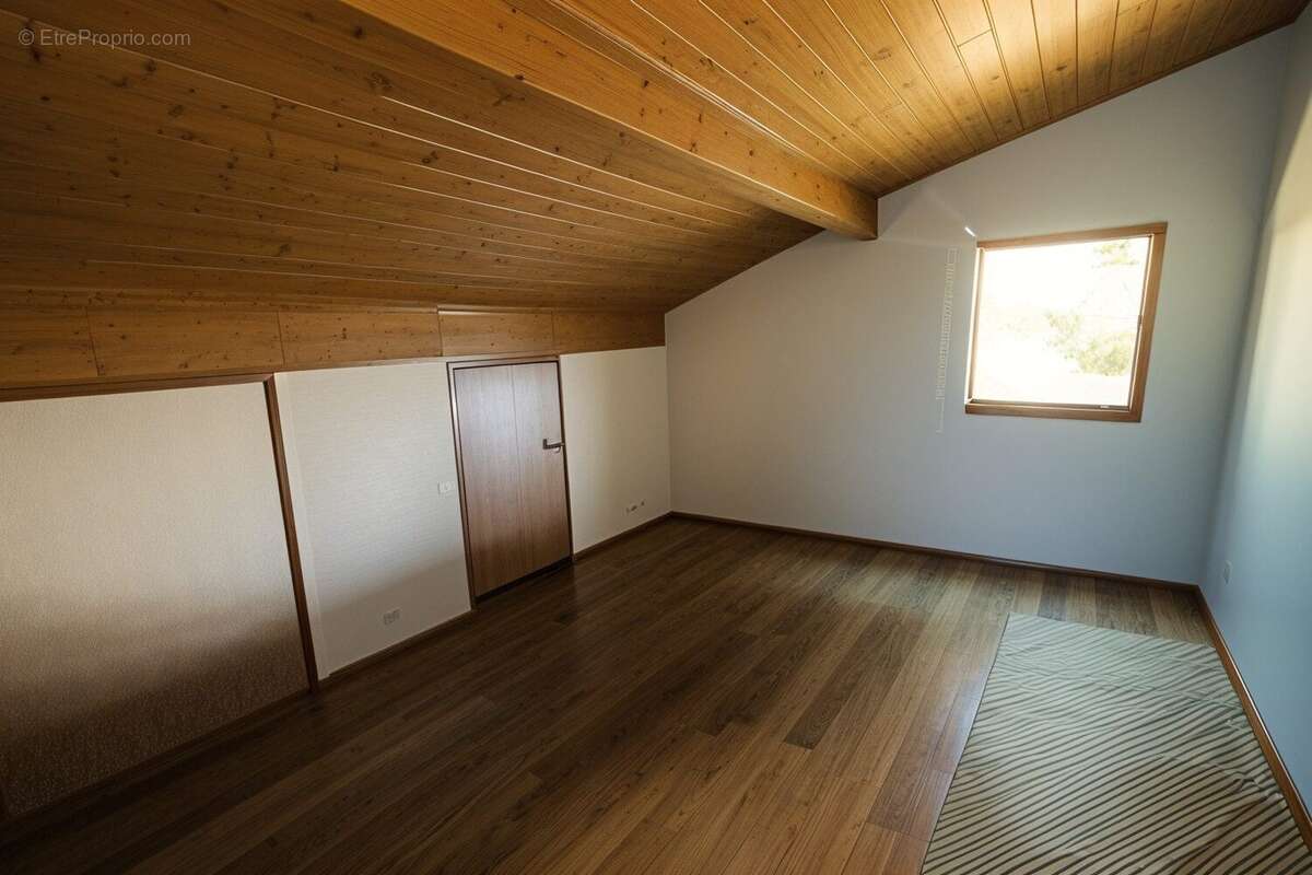 Maison à CLERMONT-FERRAND