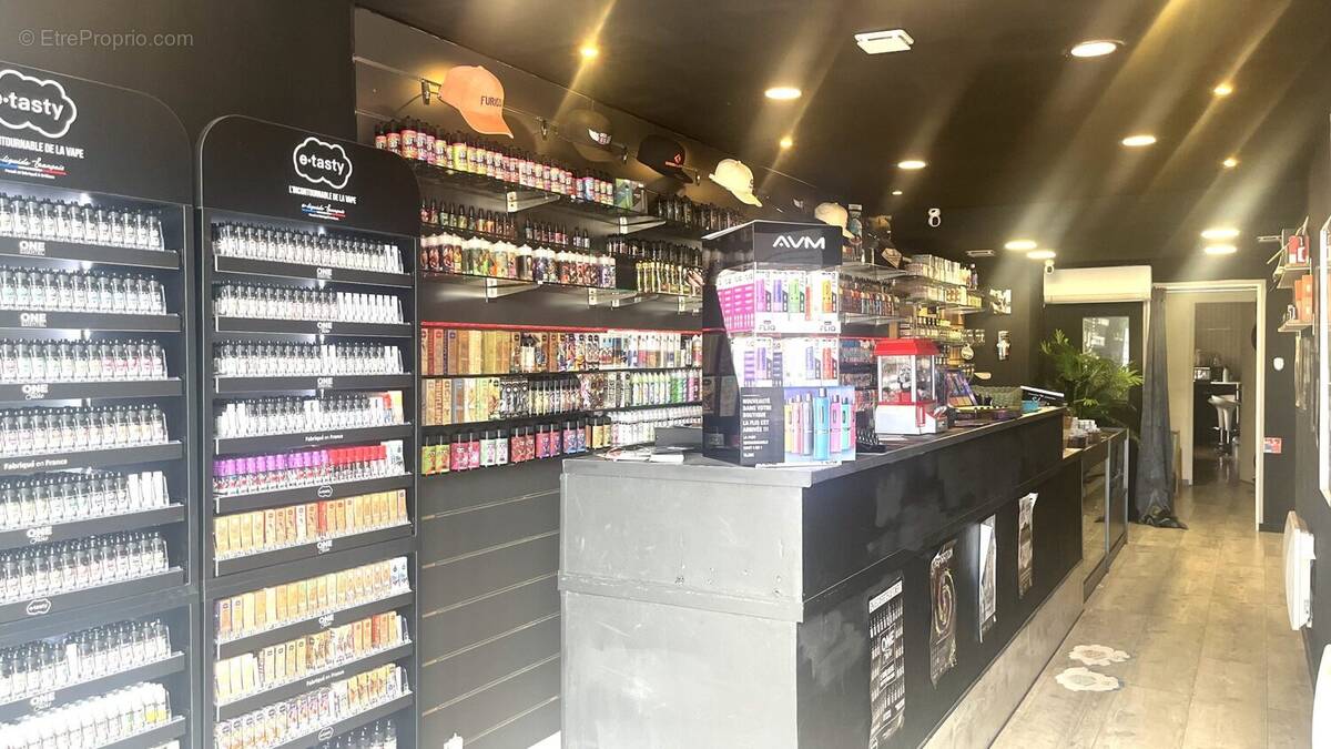 Commerce à DEVILLE-LES-ROUEN