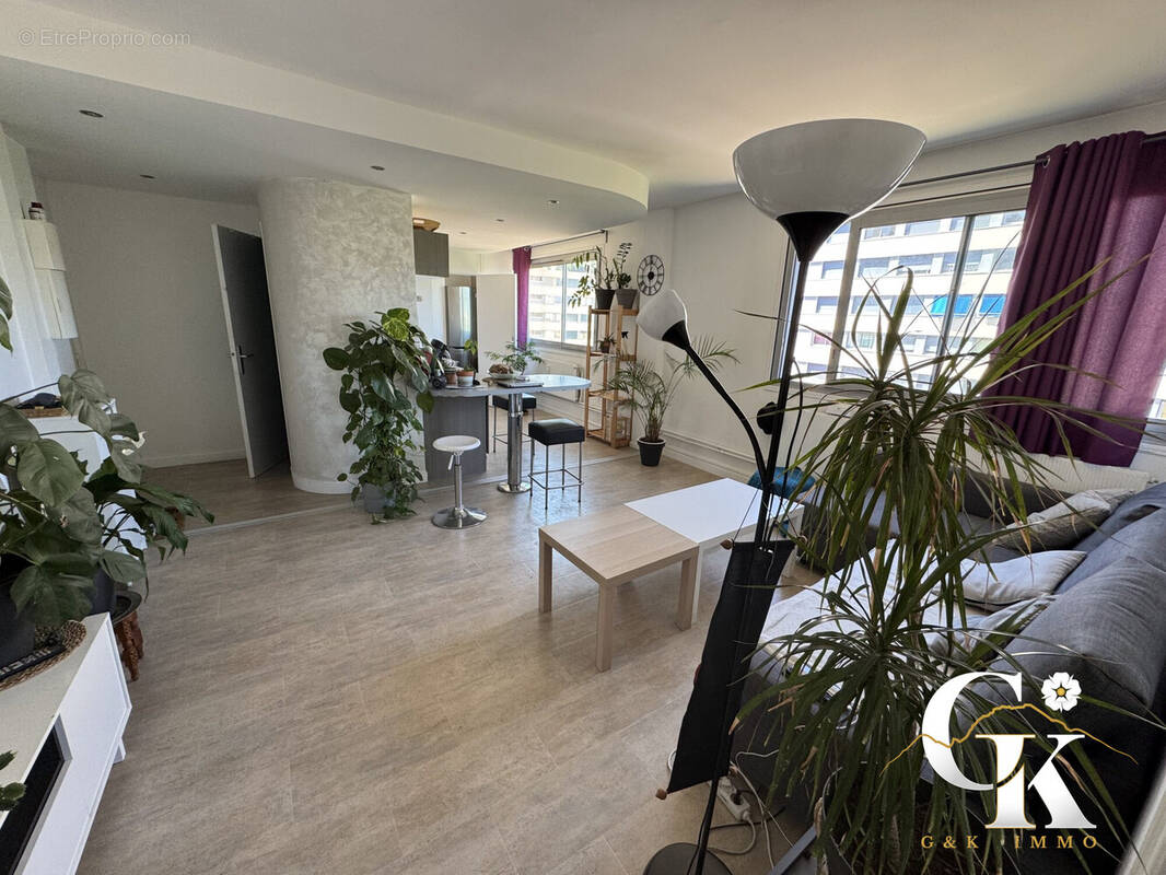 Appartement à SEYSSINET-PARISET