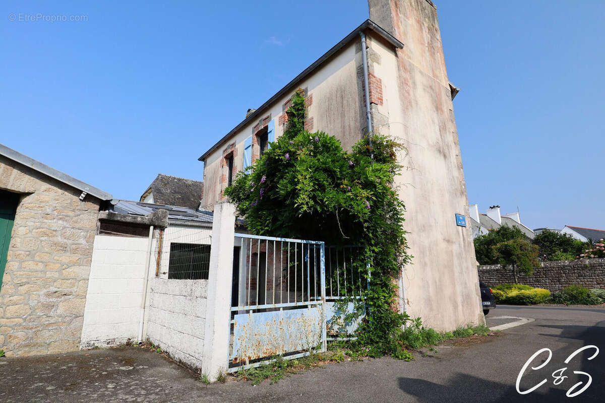 Maison à LOCTUDY