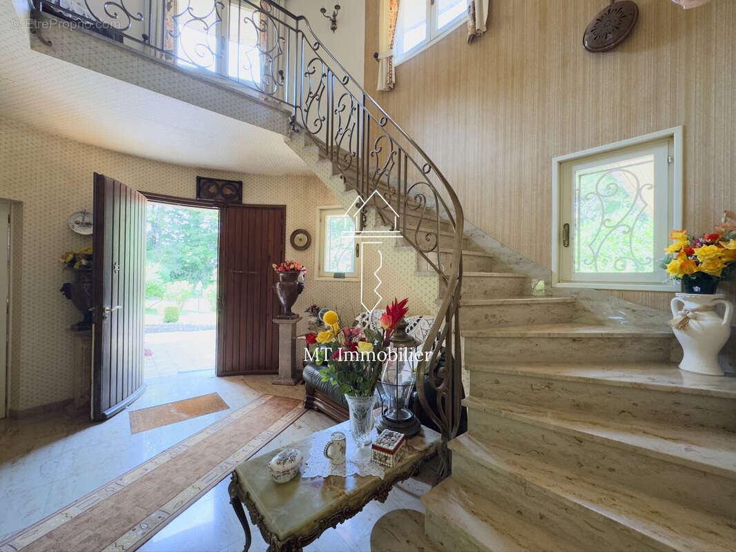 Maison à BEAURAINVILLE