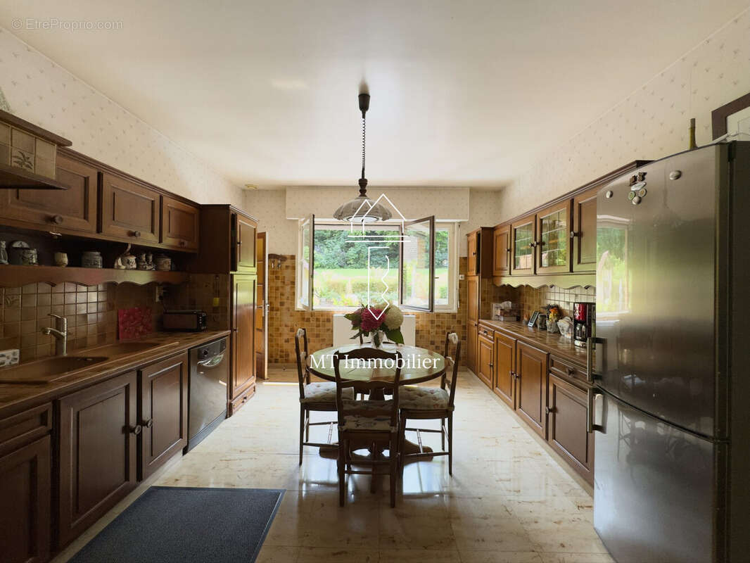 Maison à BEAURAINVILLE