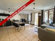 Appartement à BEAUJEU