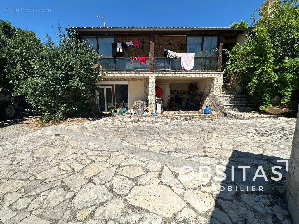 Maison à SAUMANE