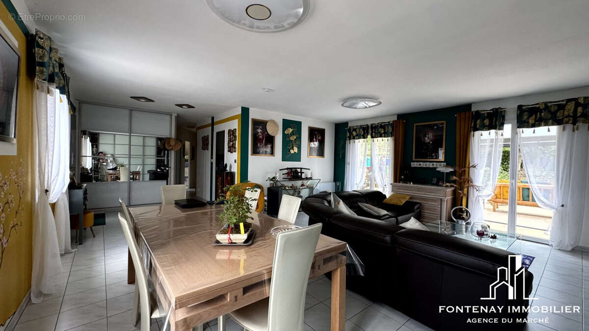 Maison à FONTENAY-LE-COMTE