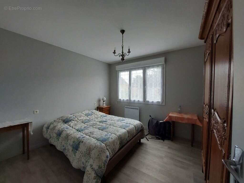 Maison à SAINT-JEAN-DES-CHAMPS