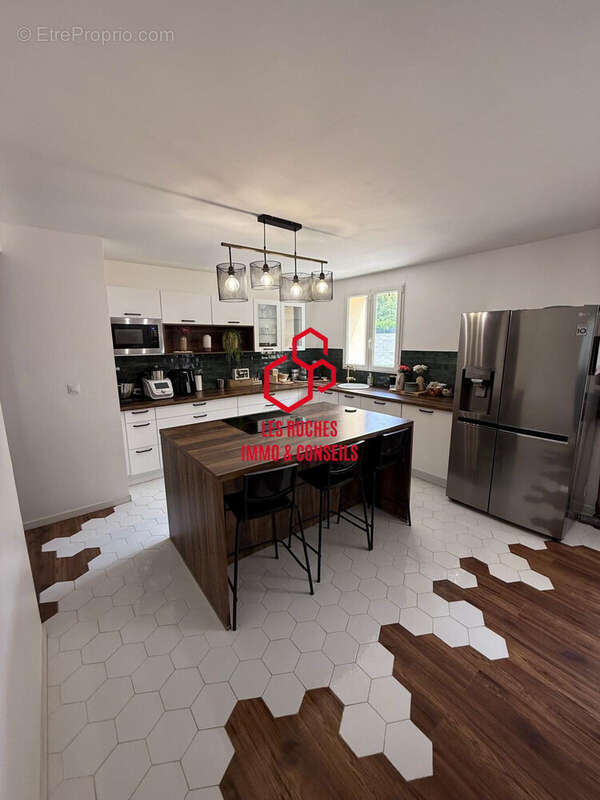 Maison à QUINCY-VOISINS