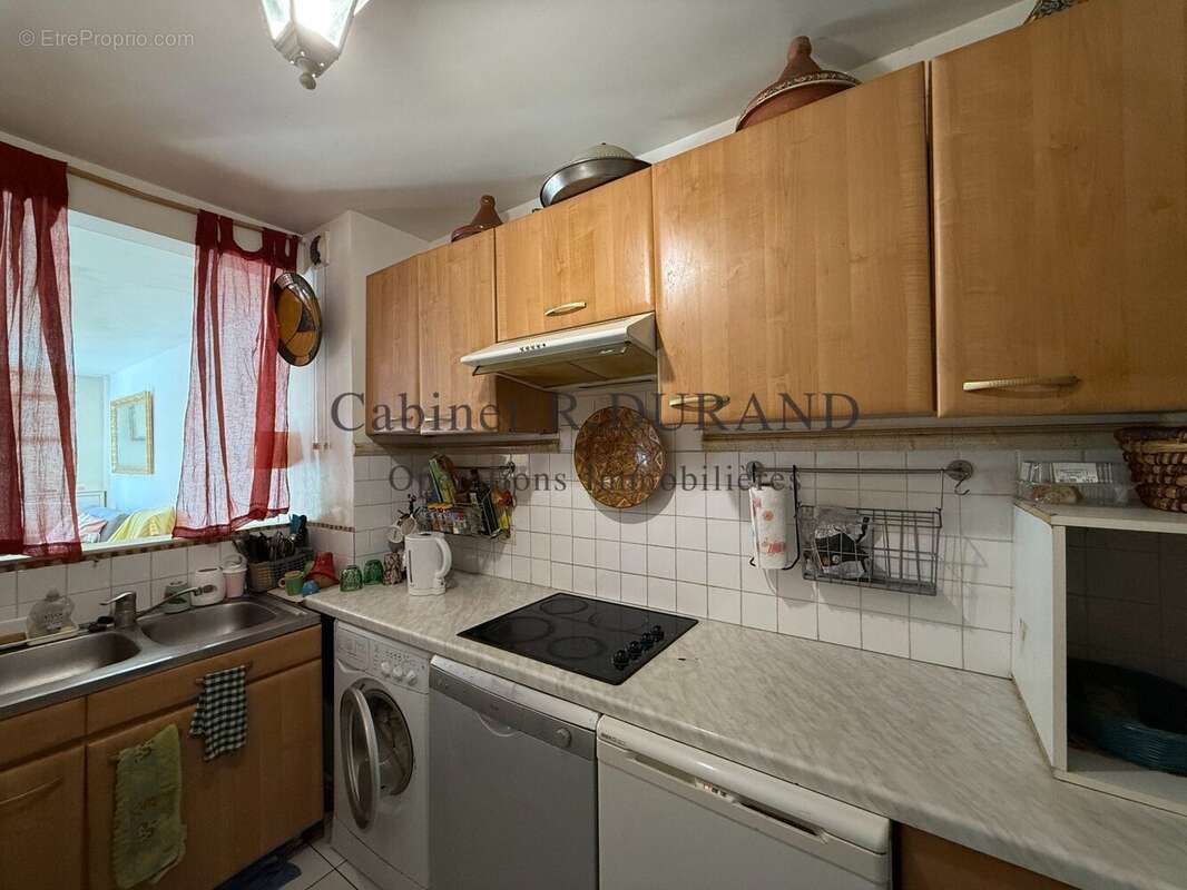 Appartement à LA GARENNE-COLOMBES