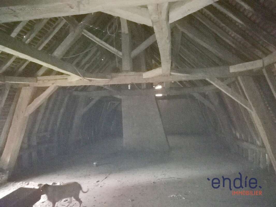 Maison à CHALIVOY-MILON