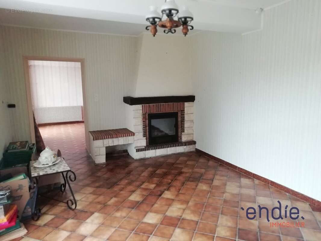 Maison à CHALIVOY-MILON