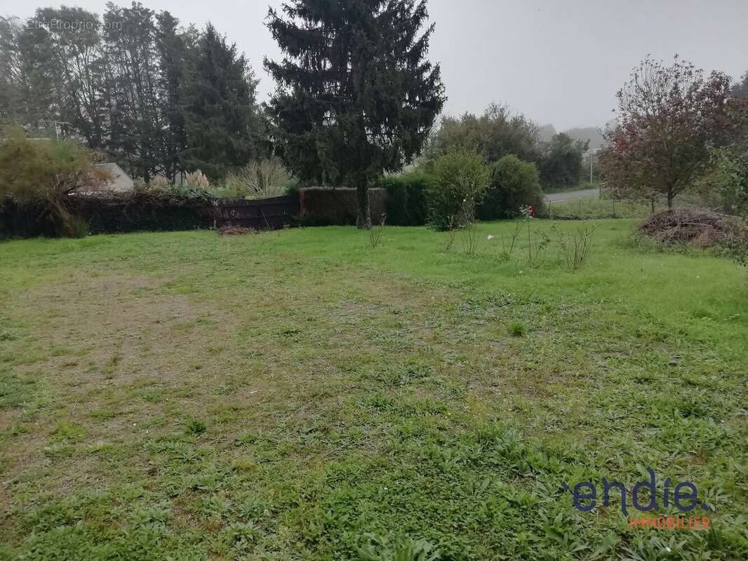 Maison à CHALIVOY-MILON